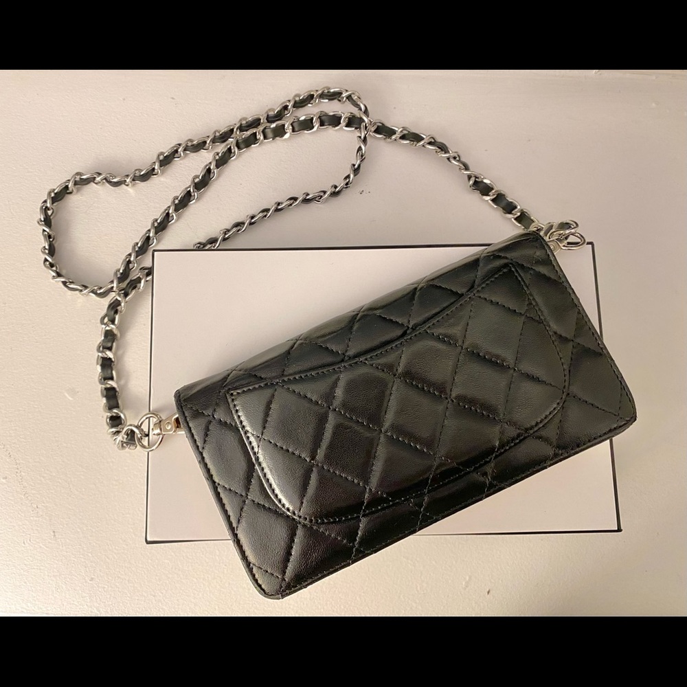 ❤️SOLD❤️ Auth CHANEL CC Bifold Lambskin WOC - Picture 8 of 13
